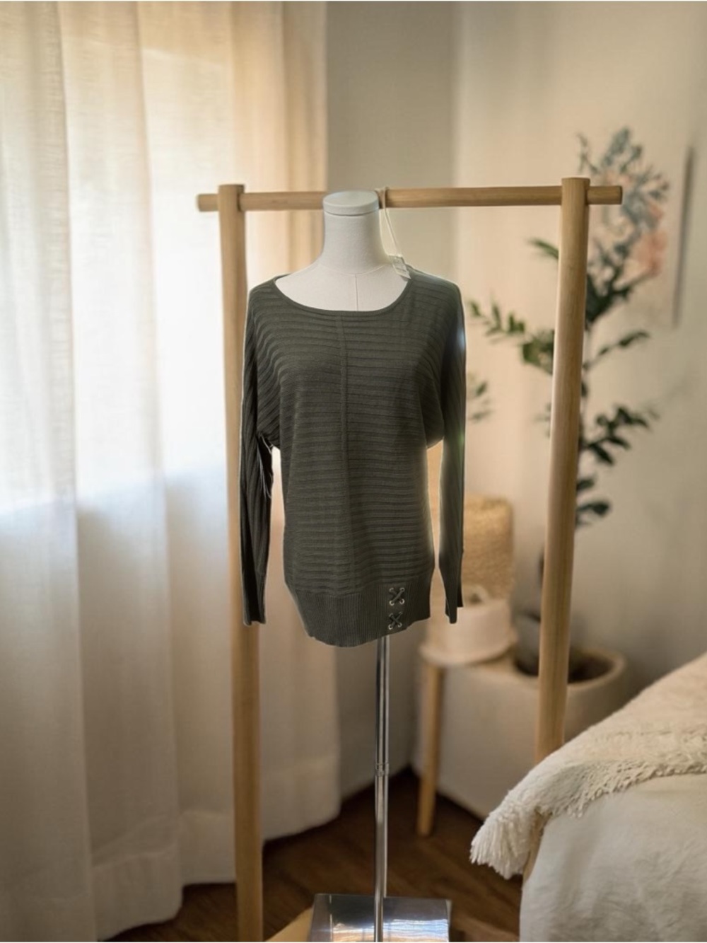 NY & Co‎ Sweater SZ MED NWT
